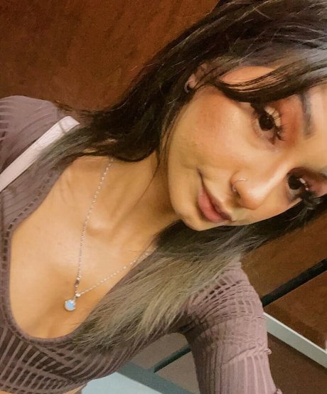 Bhavika Shah porn model img