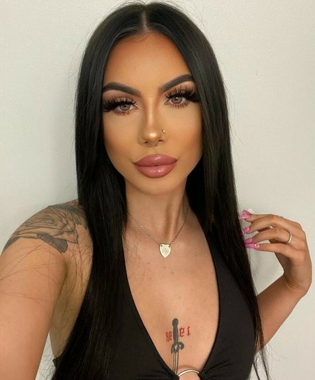 Bailey King pornographic actress photos