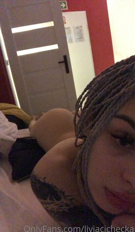 leevyyahs art pornstar img