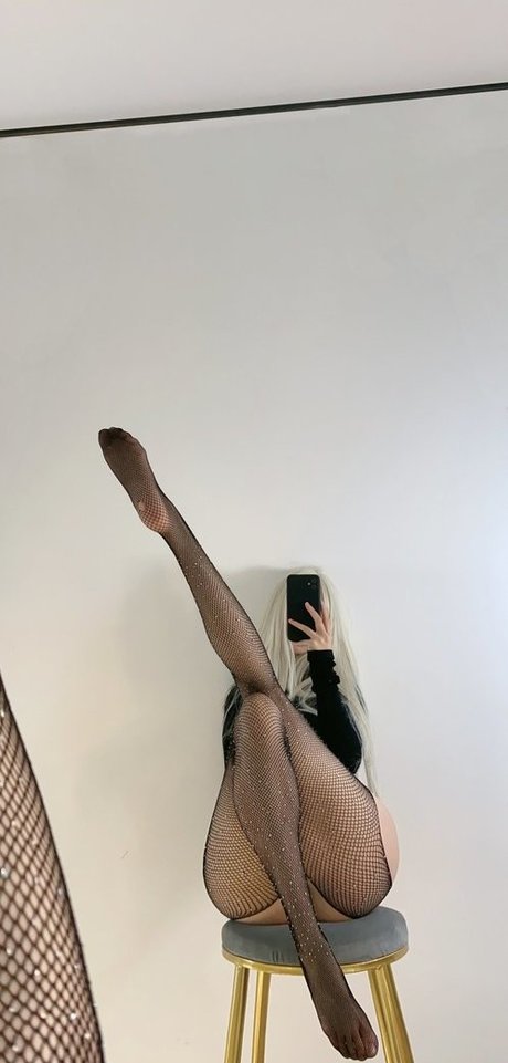 QiaonniuTT nice actress images