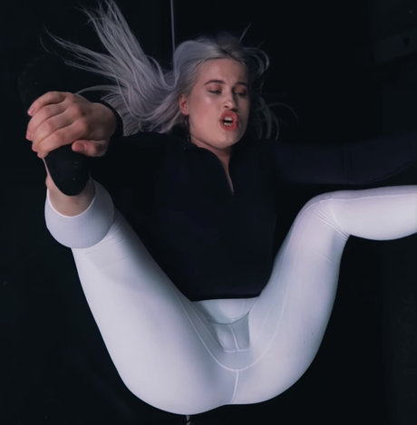 Lael Hansen high quality star pics