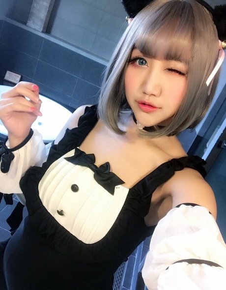 Miss Seven nude star archive