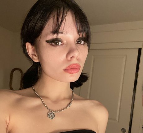 Kawaiigrrl art model galleries