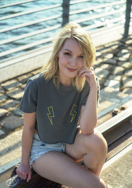 Liechee model top pics