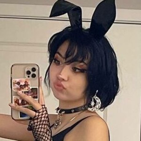 Awkwardlevi hot pornstar images