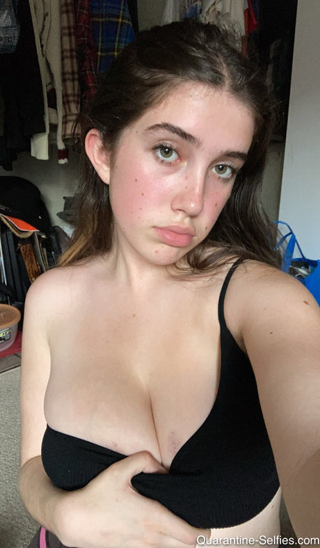 Molly Barkasy pornstar sexy gallery