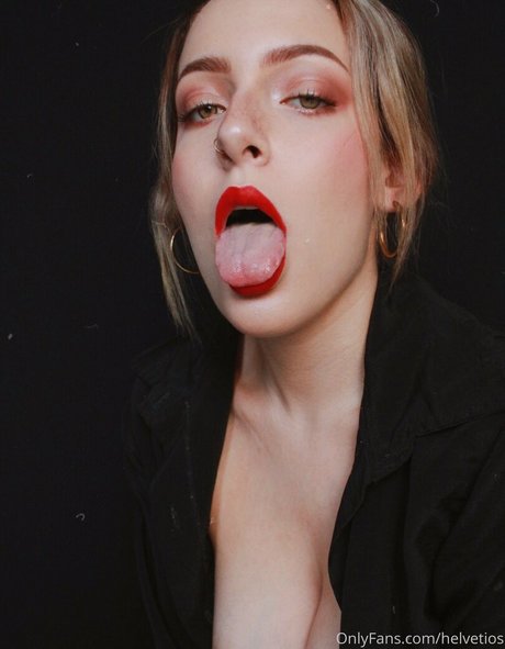 tranny onlyfans hot nude picture