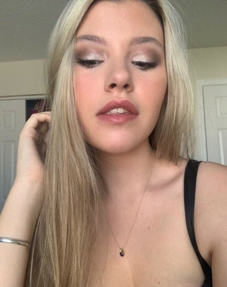 Becca Barnes nude actress image