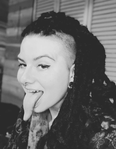 MoreCumberworldly pornstar free photo