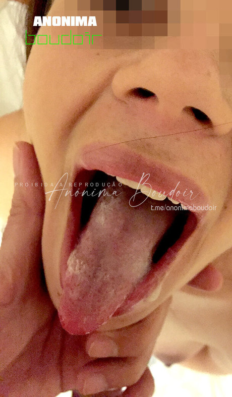 Anonima Boudoir model hot photos