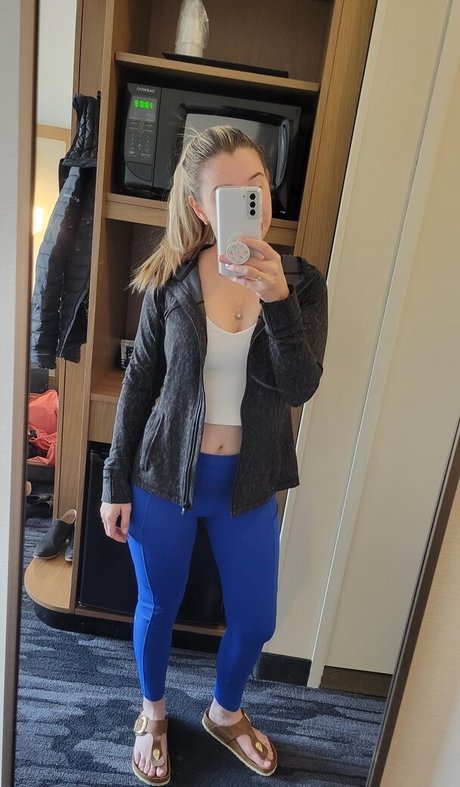 Bones Dont Lie star hot pics