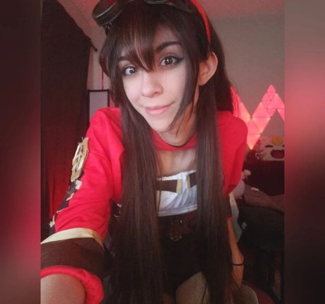 MaryMaybe exclusive star pic