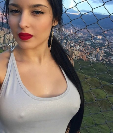 Carolina Tobon nude star galleries