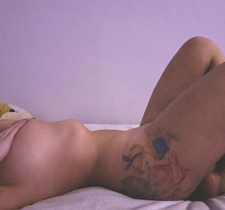 mariannan pornographic star photo