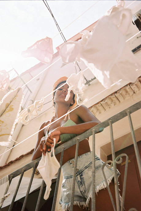 Tina Kunakey art star photo