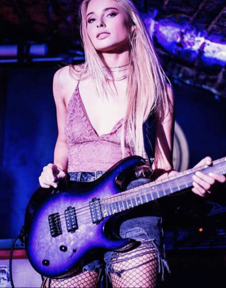 Sophie Lloyd top pornstar images