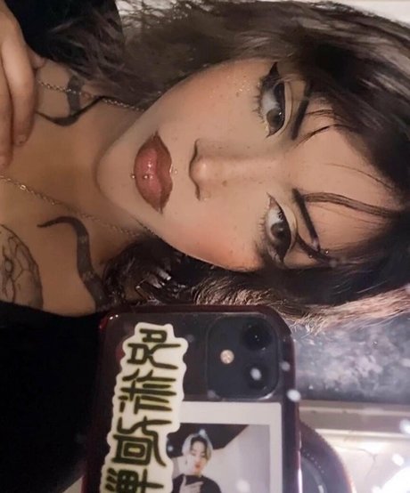 Signofthewolf pornstar pretty pic