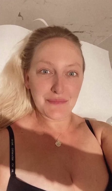 Helen Scott best pornstar img