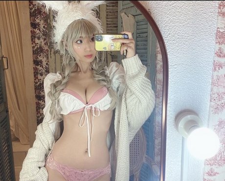 Tsunko model free gallery