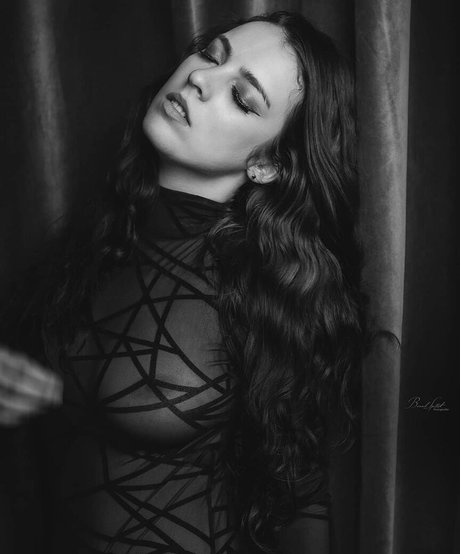 Fine Wolfanguar adult actress galleries