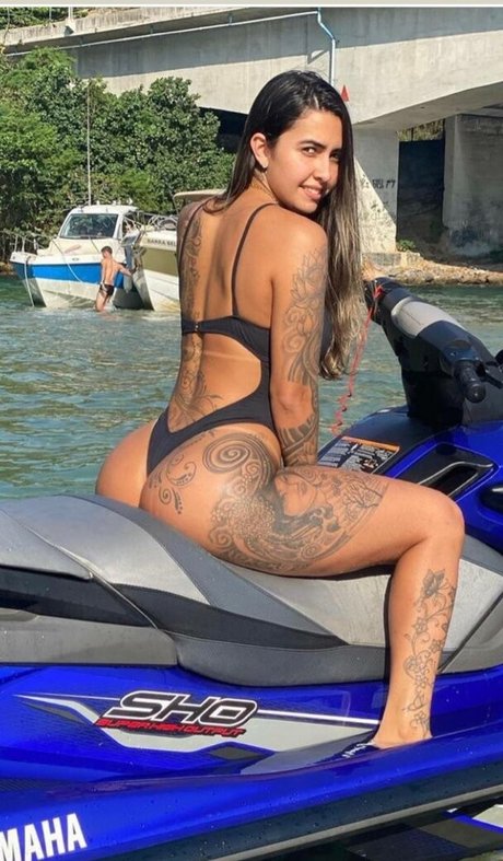 Paulla Naianna star galleries