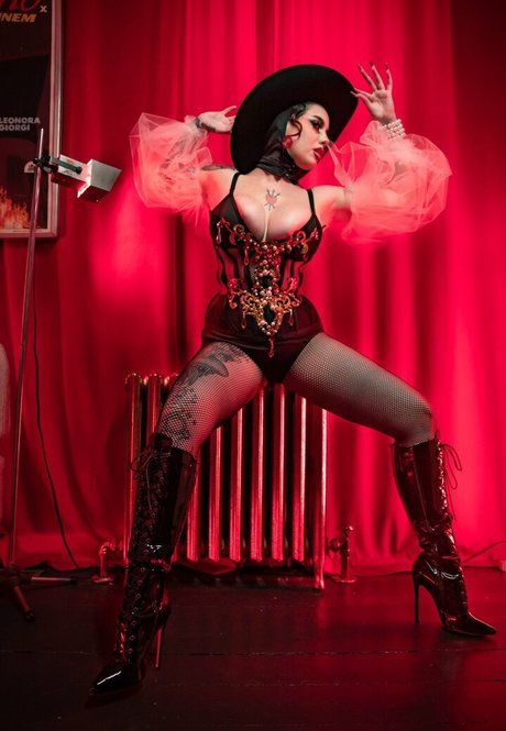 Ramona Slick model high quality pic