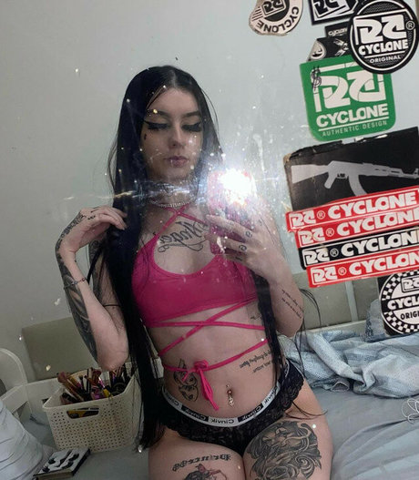 Clarapixys naked star picture