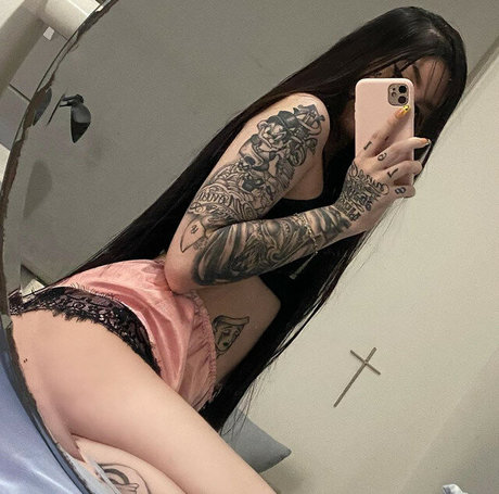 Clarapixys model porn photos