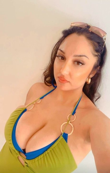 athletic milf onlyfans sexy photo