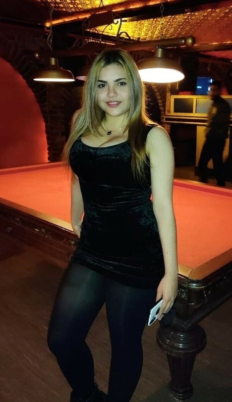 Yetzabell model porn pics