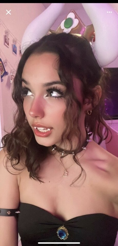 Alee babes model exclusive pics