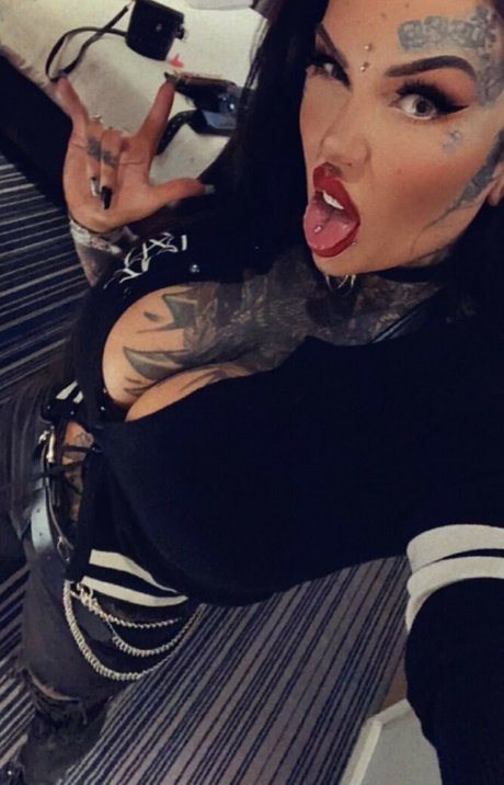 JemmyJ_ pornographic model pic