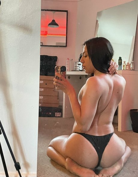 msginaxxo pornographic star photo