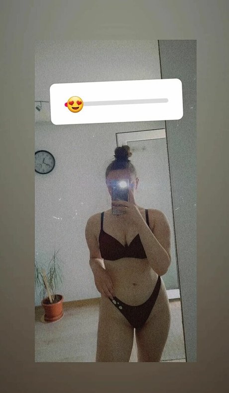 cami__316 adult model image