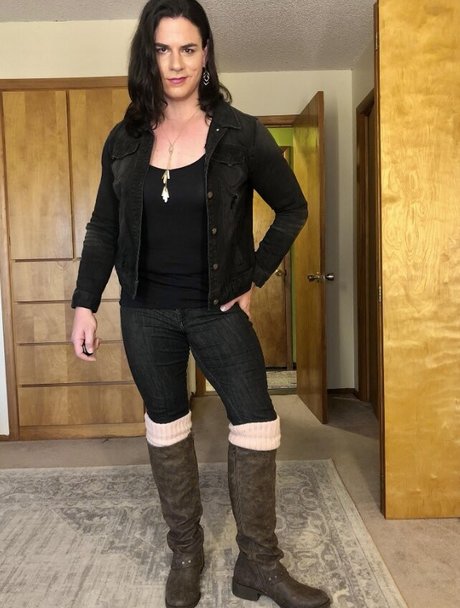 Ms Amber Guesa high quality star photos