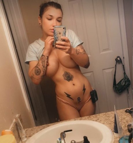 GeordieHolly xxx star img