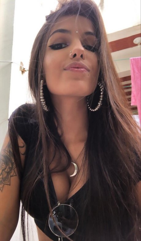 Bianca Name model xxx photo