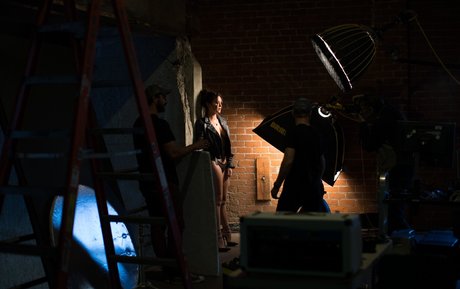 Alexandra Tyler nude model pic