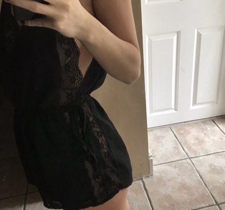 cute ass onlyfans top gallery