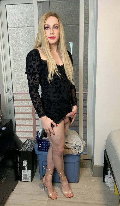 Tory Trance naked star picture