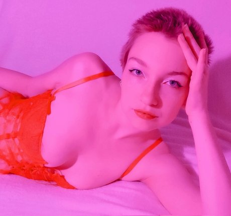 Flwrs star nudes pic