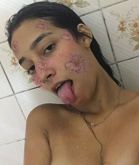 model onlyfans naked photo