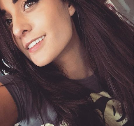 twomgovercsquared xxx actress image