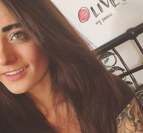 twomgovercsquared hot star pictures