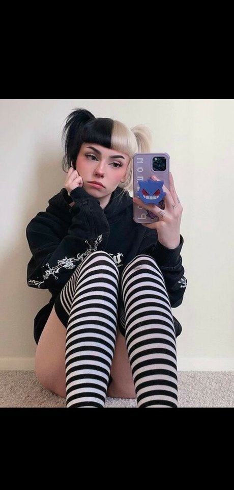 Emma Langevine erotic actress pictures