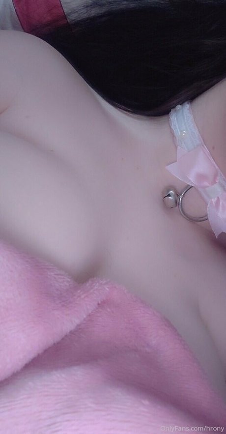 Rose Jibril star top photo