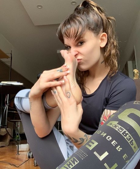 Higharchesmartina naked actress archive