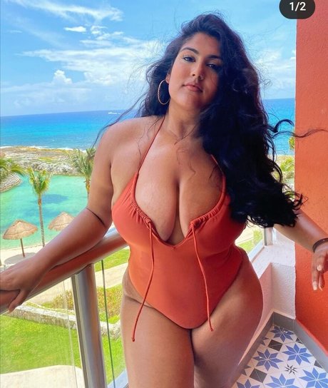 Prettydesibabixo nude star archive