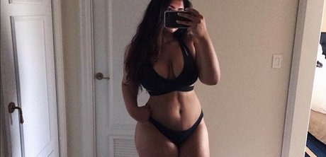 Prettydesibabixo star sexy pictures