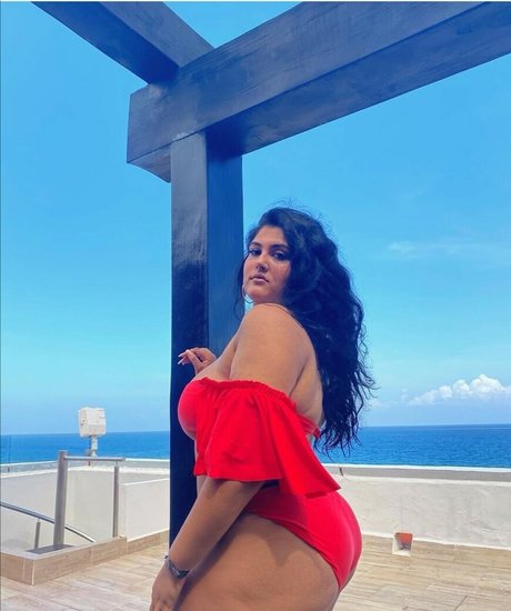 Prettydesibabixo pornstar hd img